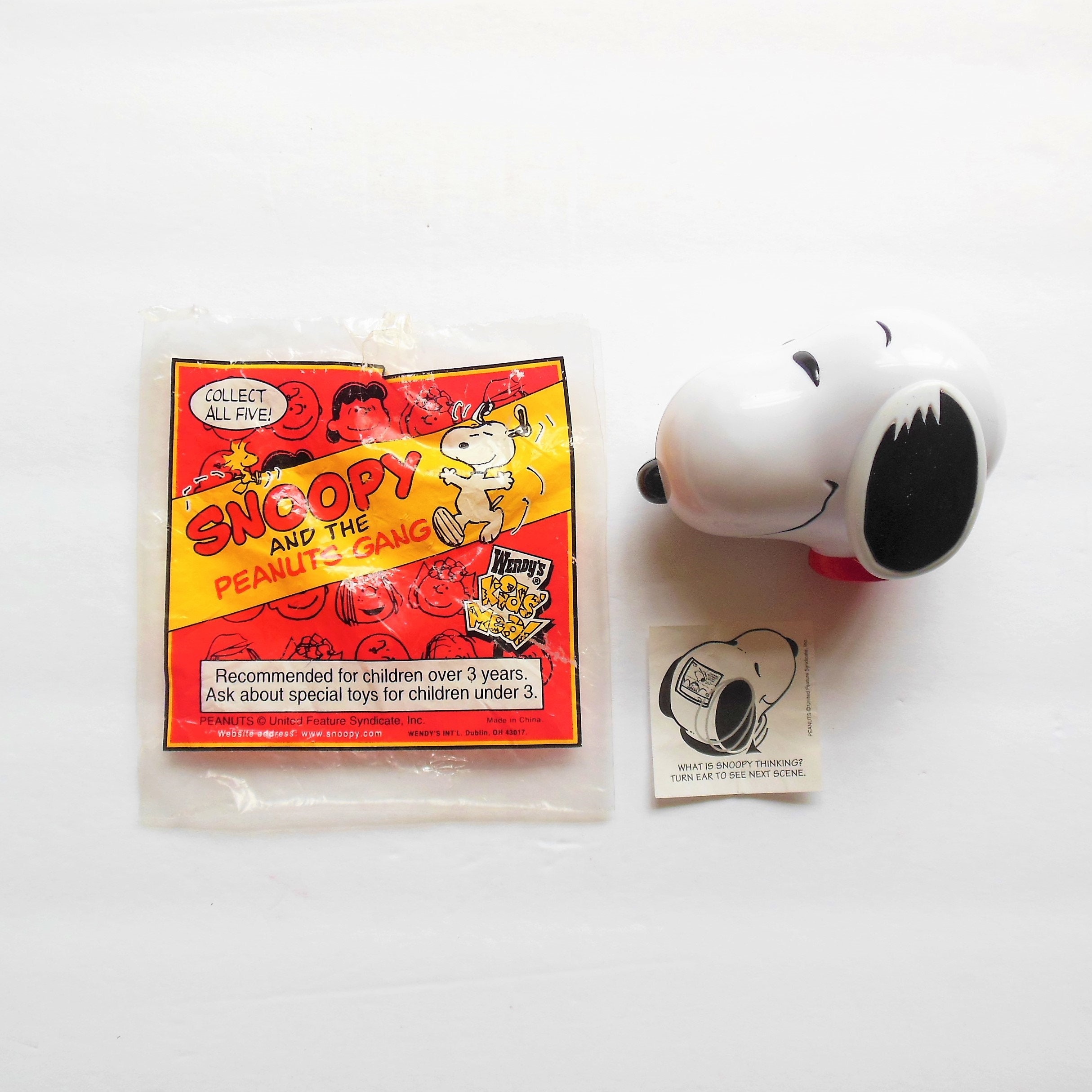 Snoopy Viewer Toy, Wendy's Kids Meal Prize, Peanuts What is Snoopy