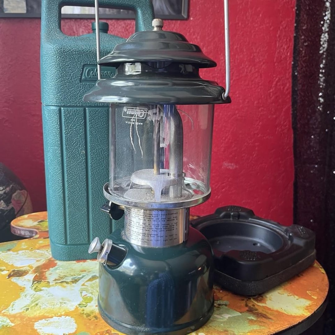 ヴィンテージ コールマン ツーマントル燃料ランタン ケース付き