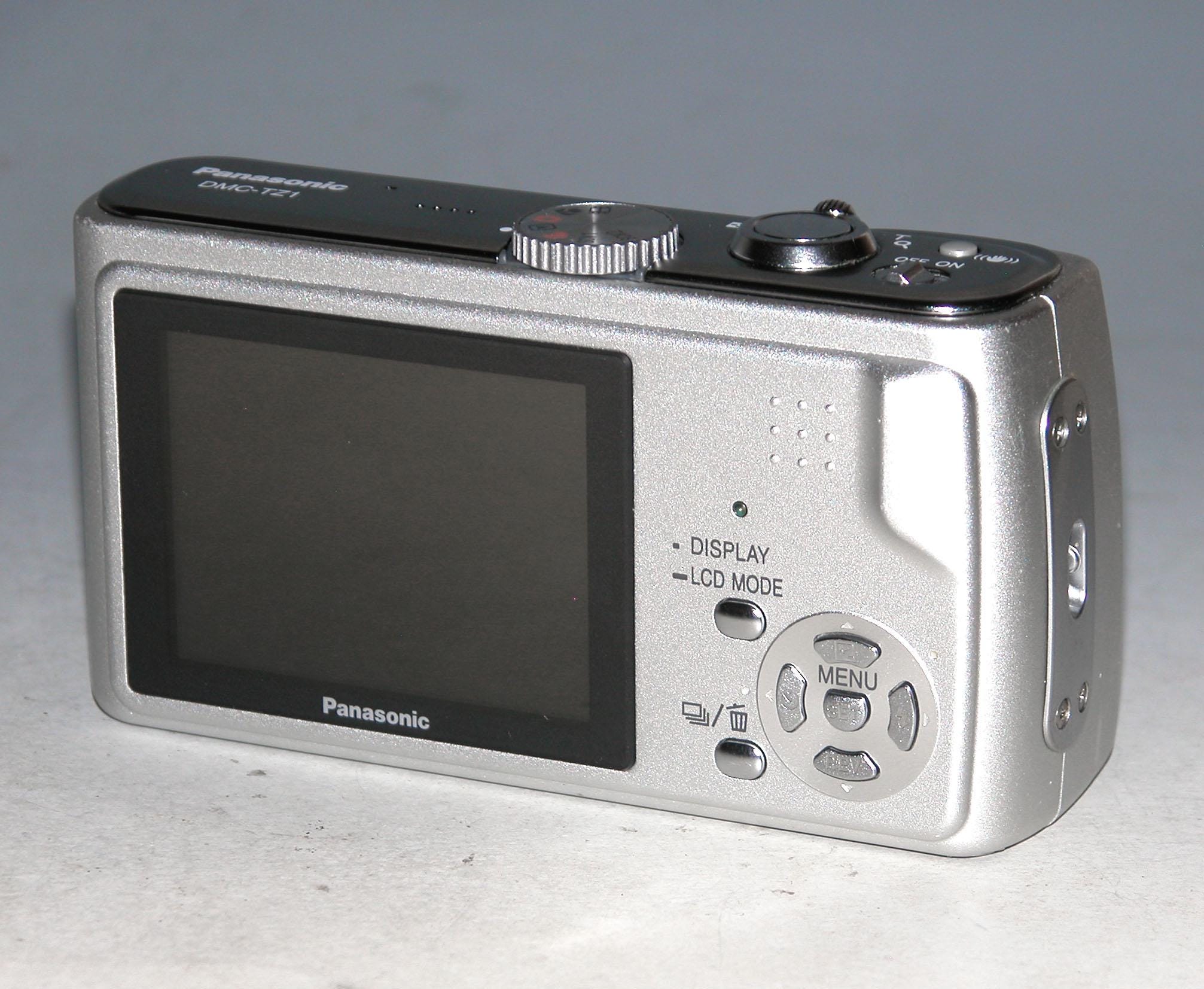 パナソニック LUMIX DMC-TZ1 5.0MP デジタルカメラ - シルバー #7880