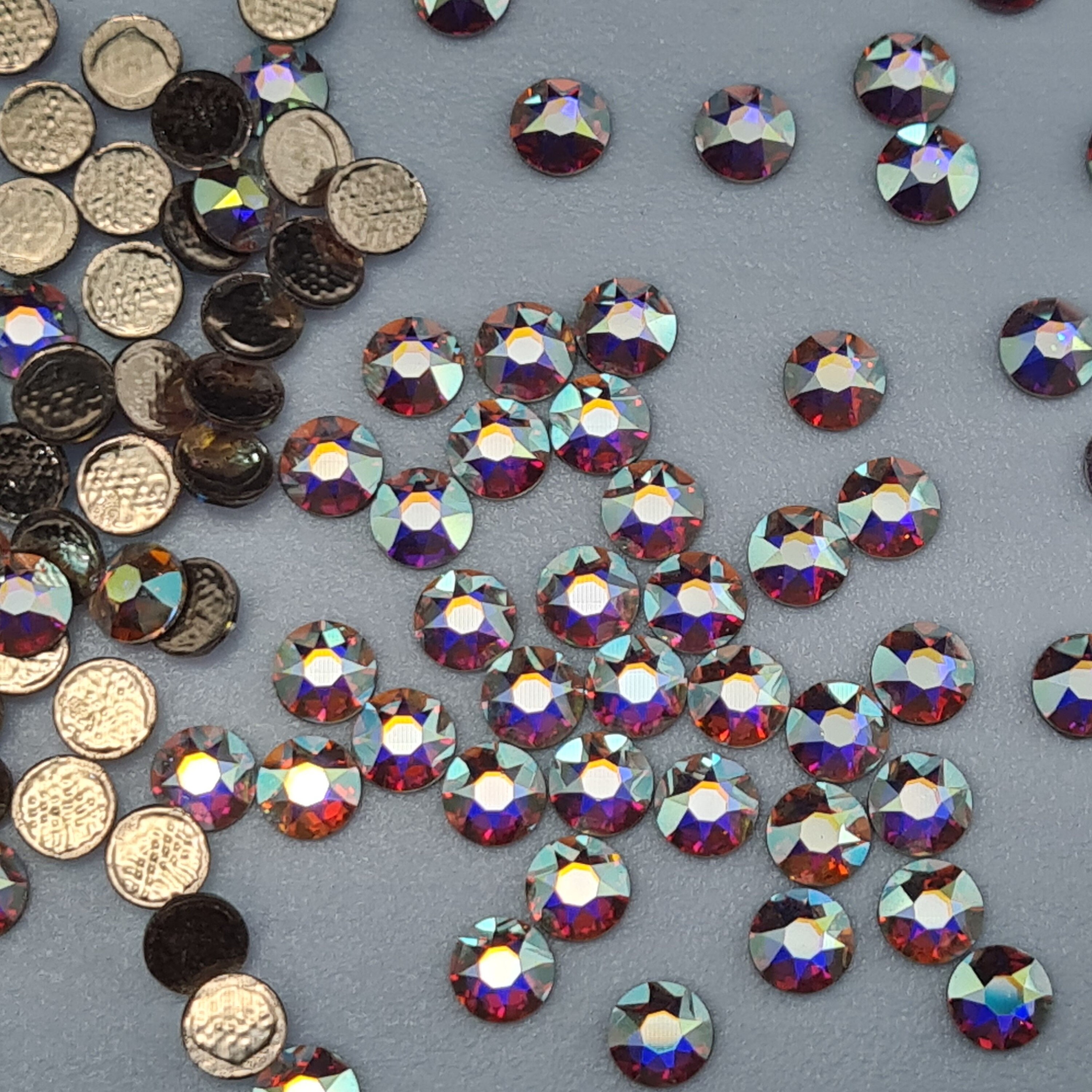 Swarovski Crystal 2000 / 2058 / 2088 / 2028 / 2038 / 2078, Crystal