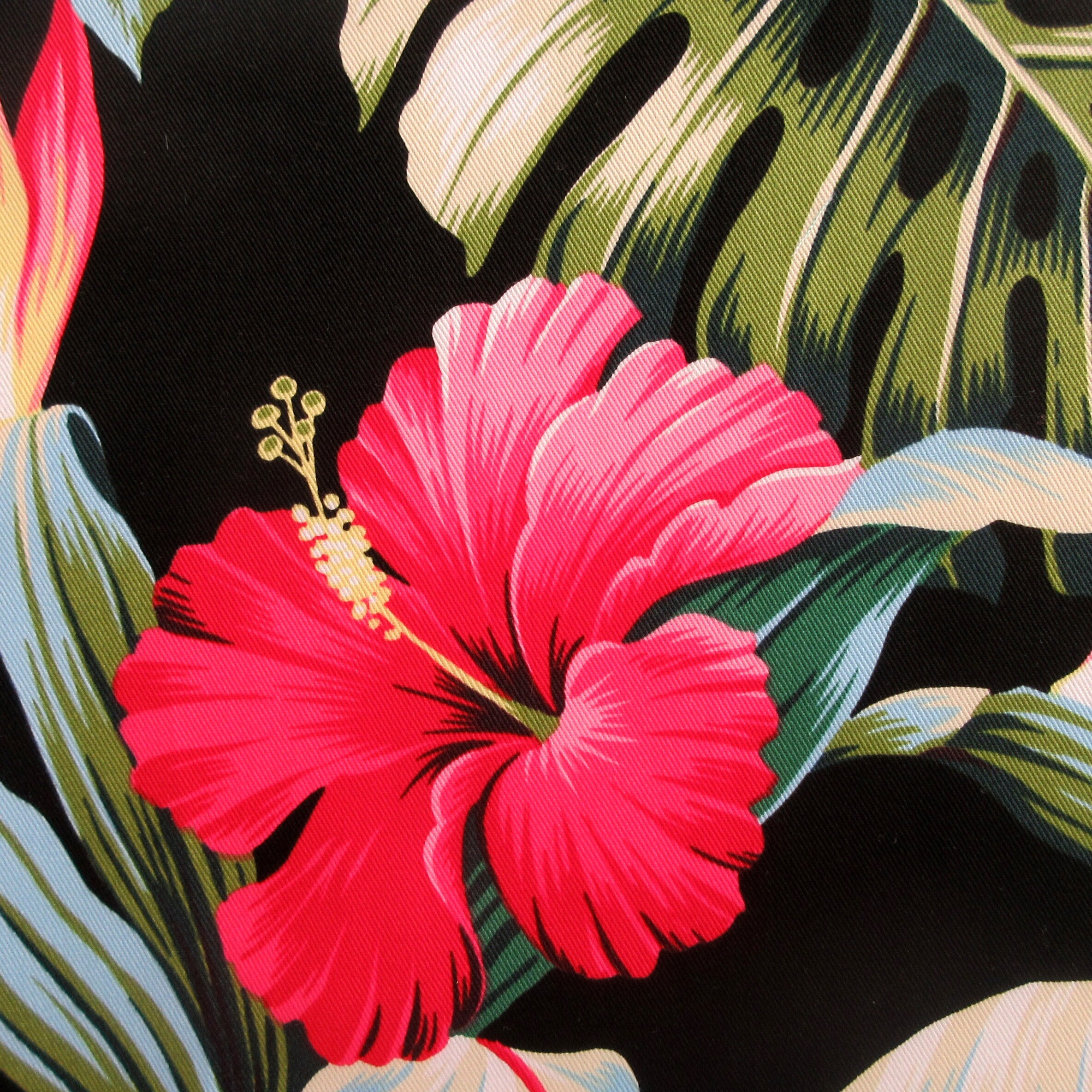 Hawaii Fabric, COTTON TWILL, Tropic Isle Hibiscus Floral on Black