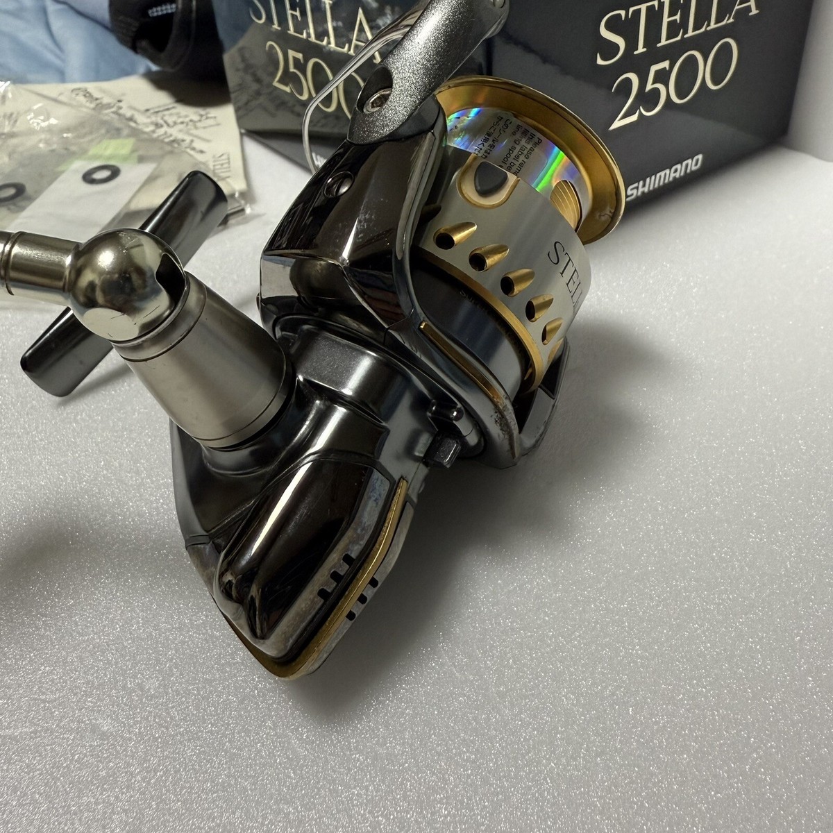 Shimano 04 Stella 2500 Spinning Reel with Box Handle Shaft left