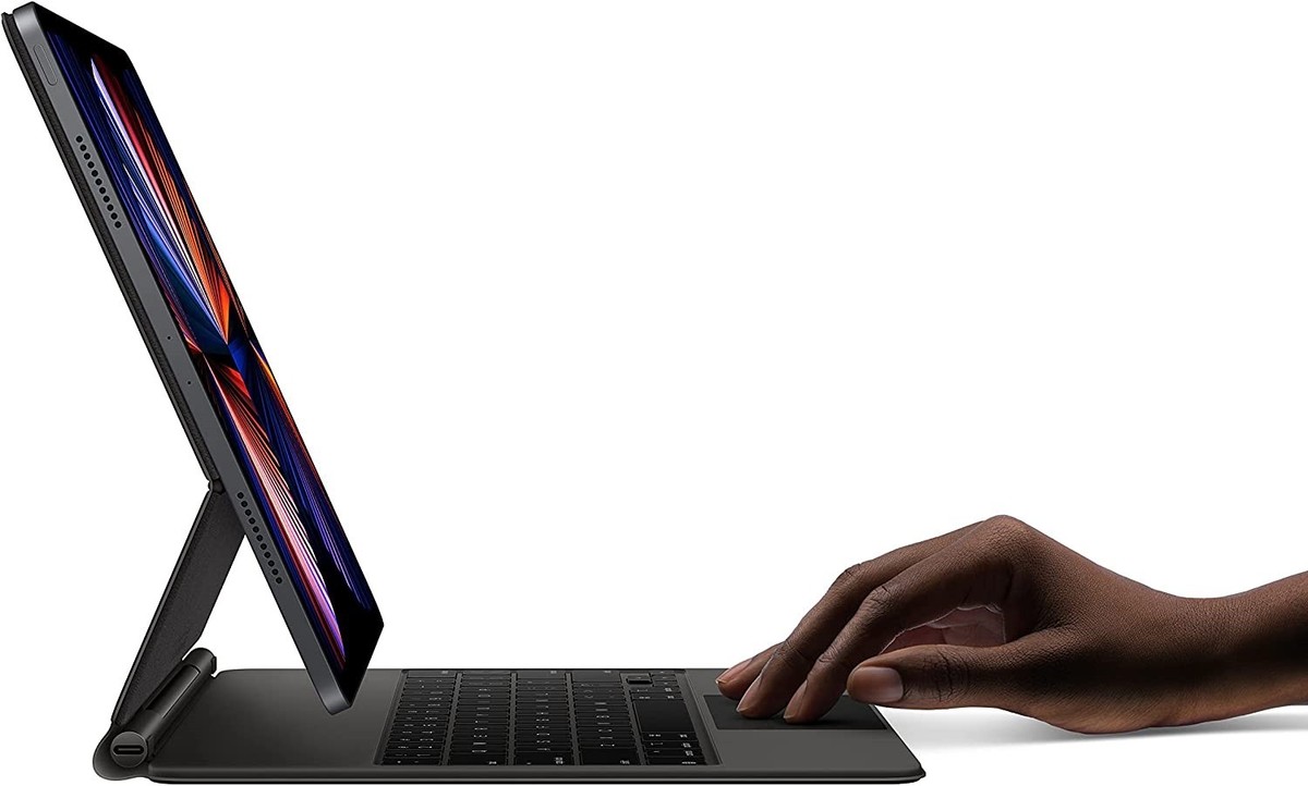 Apple Computer MJQK3LL/A Magic Keyboard for iPad Pro 12.9-inch 5th