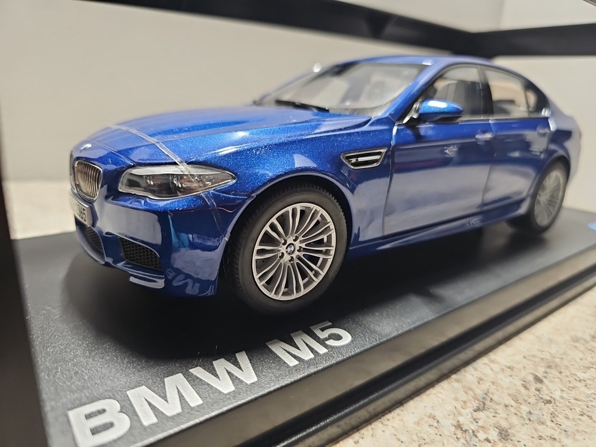 Paragon 2012 BMW M5 (F10) Monte Carlo Blue 1:18 DEALER EDITION