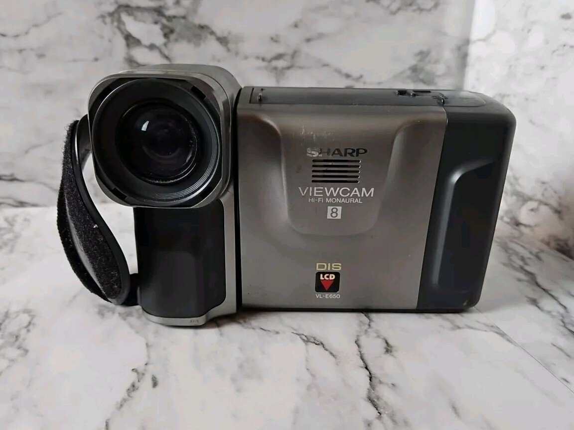 SHARP 8 VIEWCAM VL-E650 HI-FI MONAURAL LCD Camcorder UNTESTED AS
