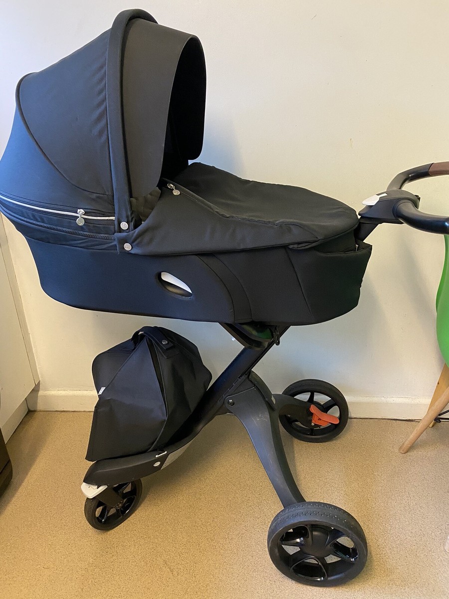 Stokke Xplory V6 True Black Edition Pram / Stroller / Pushchair +