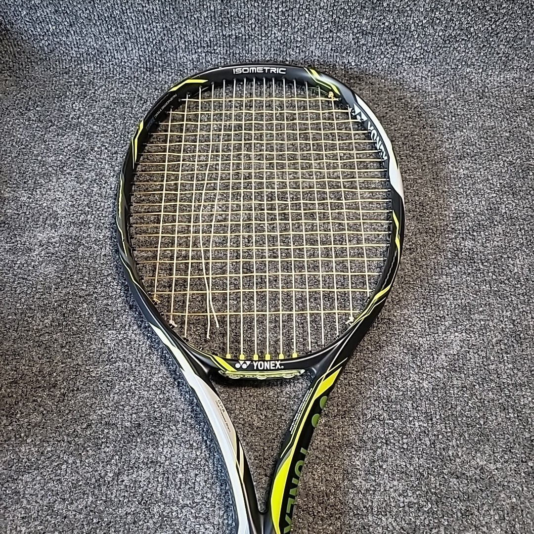 YONEX EZONE DR 100 FR 2015 Tennis Racquet Grip 4 1/8 (LG4) 285g
