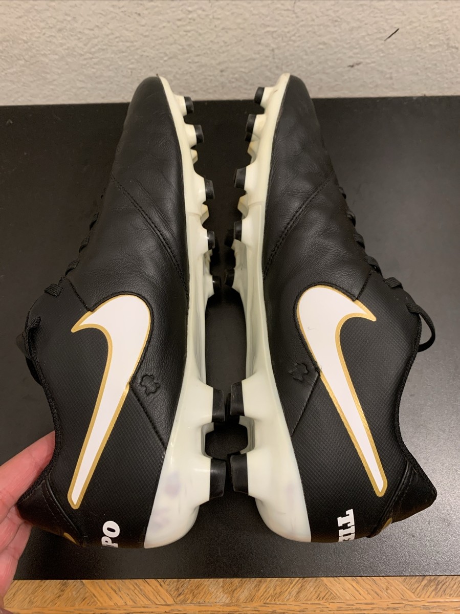 Nike Tiempo Genio II Men Size 11.5 Leather FG Soccer Cleats 819213