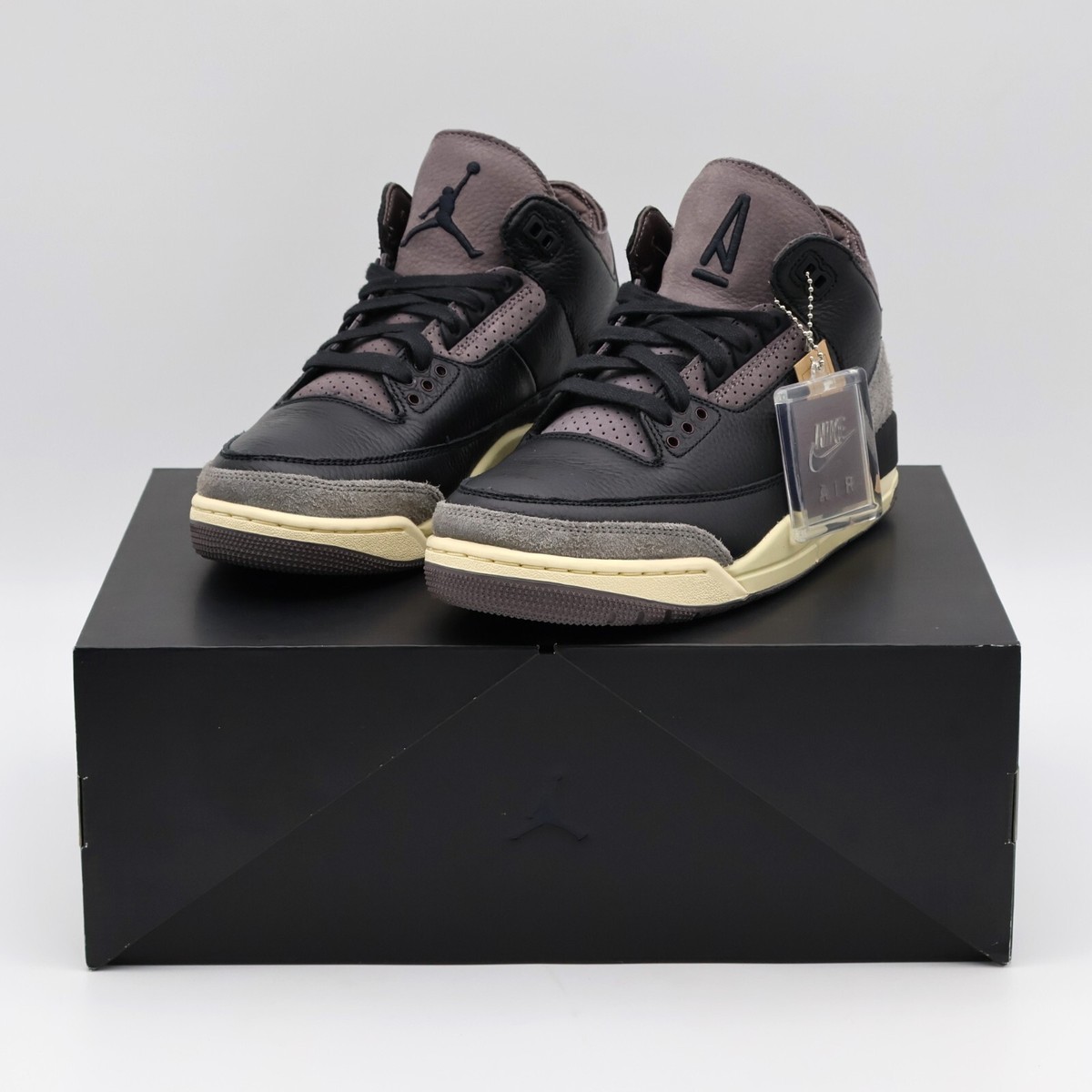 FZ4811-001 A Ma Maniere Nike Women's Air Jordan 3 Retro OG SP