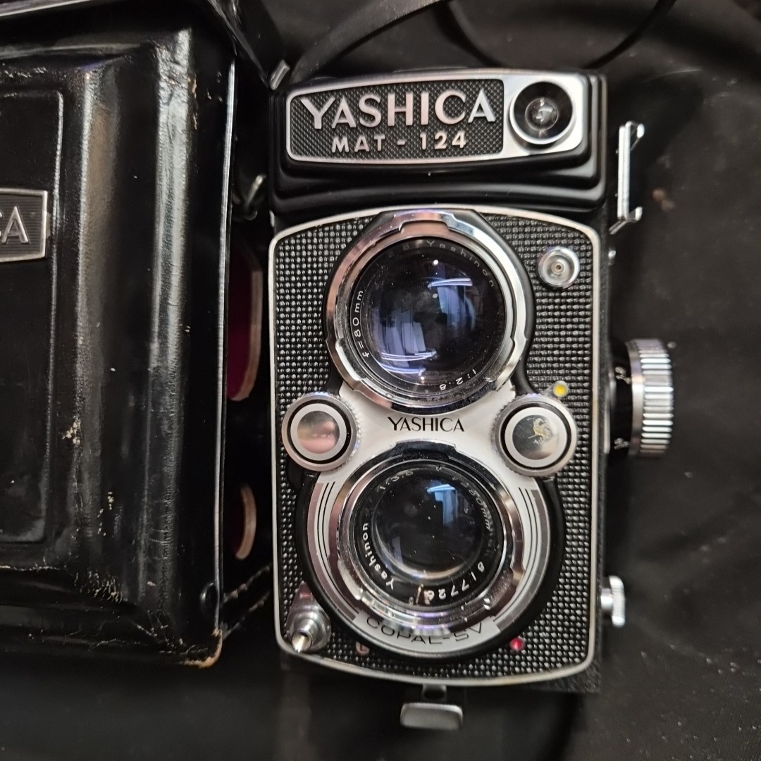Yashica Mat-124G Medium Format TLR Film Camera for sale online | eBay