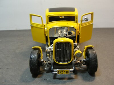 ERTL 1932 Ford Deuce Coupe American Graffiti Movie 1:18 Scale