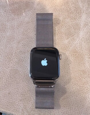 Apple Watch Series 6 44mm Case with Milanese Loop - Stainless