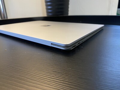 Microsoft Surface Laptop Gen1 1769/ i7-7660U/ 16GB RAM/ 512GB SSD