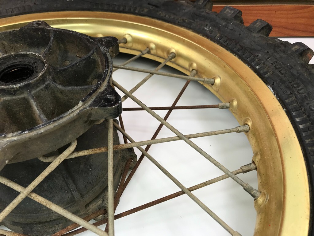 86 87 Yamaha YZ 125 YZ125 OEM Gold Rear Wheel Rim Hub Spokes Tire