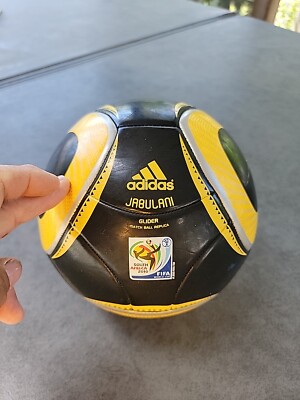 ADIDAS JABULANI -OFFICIAL MATCH BALL REPLICA BLACK FIFA WORLD CUP
