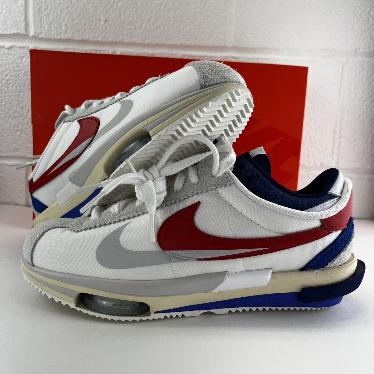 Nike Zoom Cortez SP | sacai White University Red Blue | D00581 100