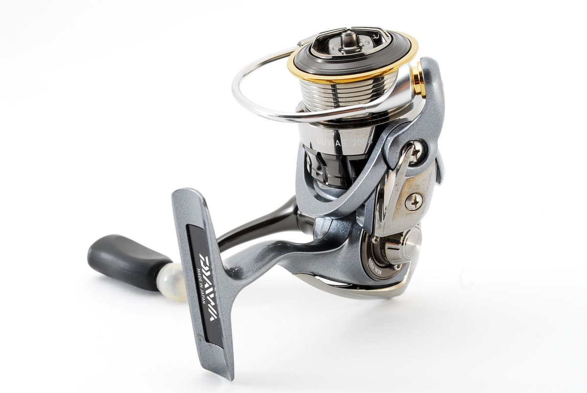 DAIWA LUVIAS 2004 Gear ratio 4.8 Spinning Reel Excellent condition