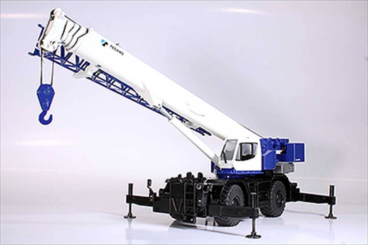 TADANO GR-1000XLL-4/1000EX-4 Scale ROUGH TERRAIN CRANE 1/50 model