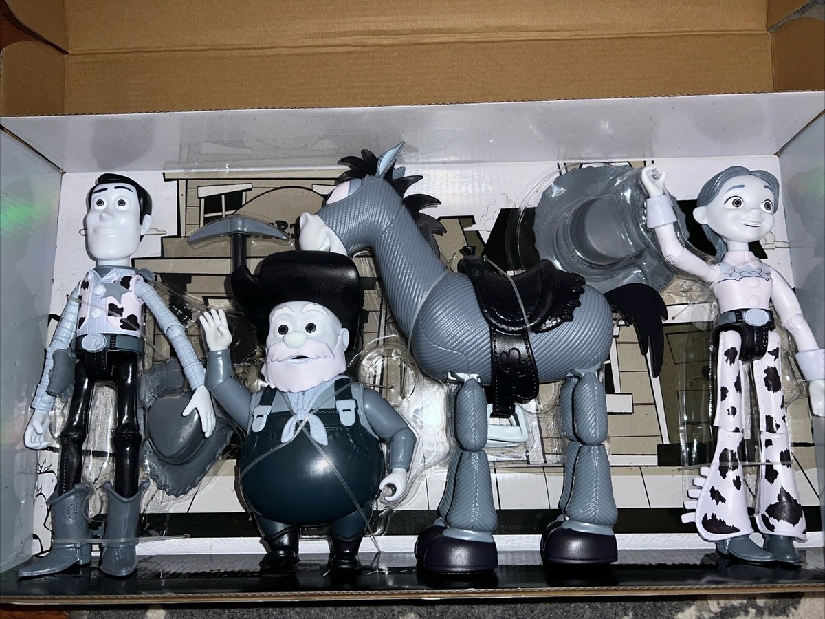 2023 Disney Pixar Toy Story Woody's Roundup 4-Packs (Black & White