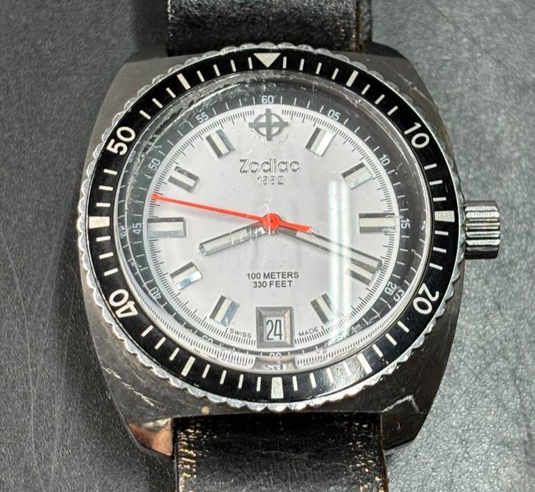 Zodiac Sea Dragon ZO2215 White Dial Date Quartz Men's Watch from