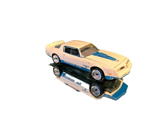 MINICHAMPS Porsche 906 World Record Monza 1967 1/18 Scale Model