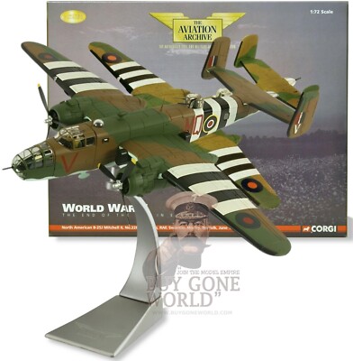 Corgi Aviation Archive AA35304 B-25j Mitchell II 226 SQD RAF 1944