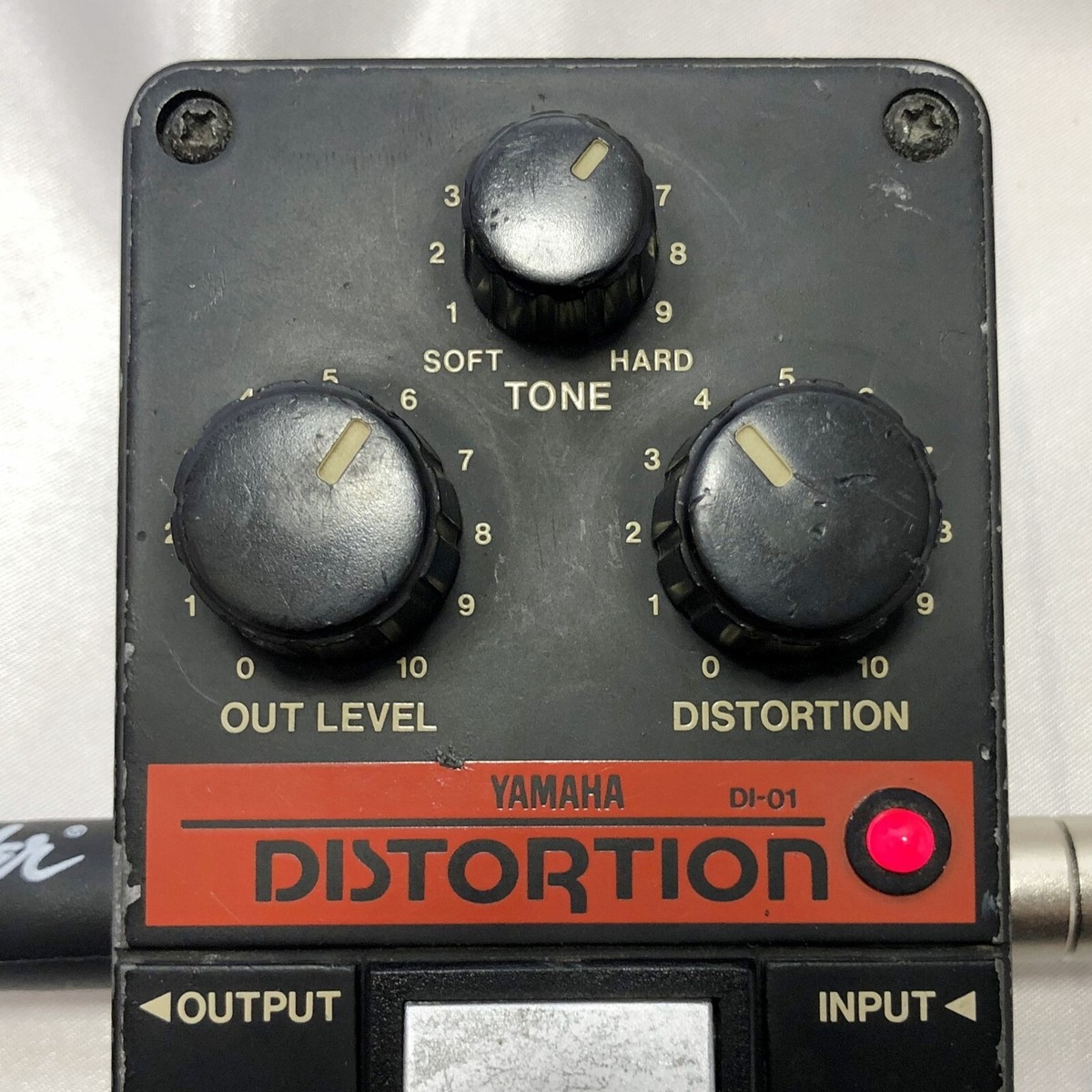 YAMAHA DI-01 Distortion 1980s Vintage Guitar Effect Pedal Made in