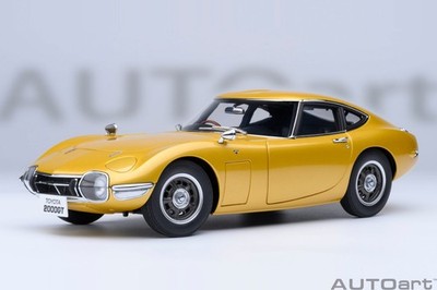 1/18 Toyota 2000GT RHD 1967 Gold Metallic Composite Model Car By