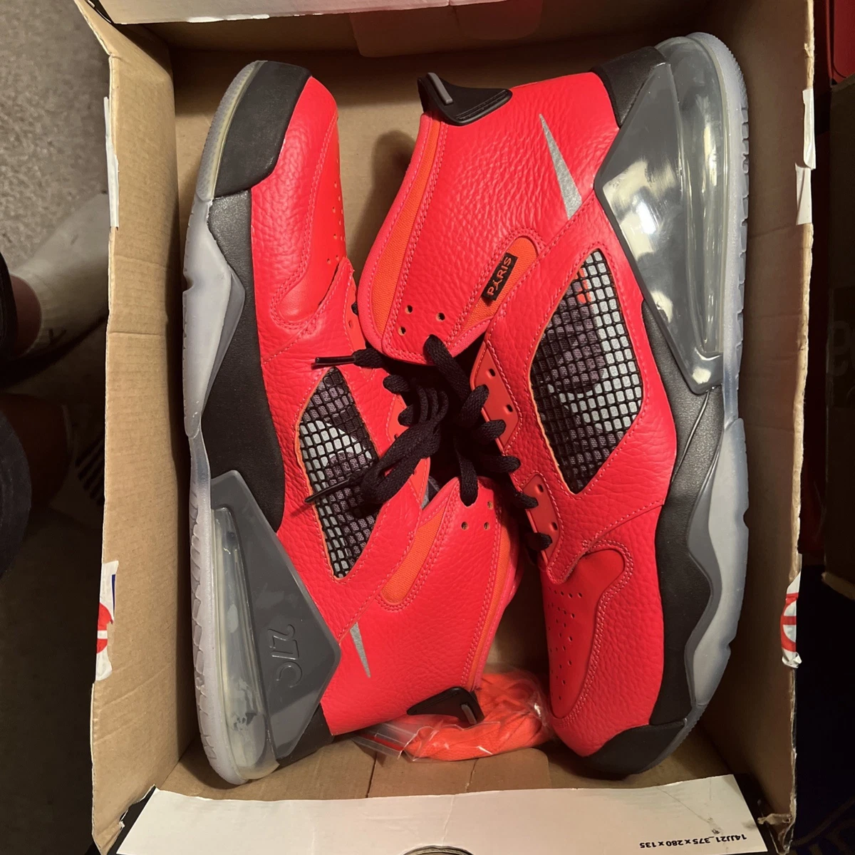 Paris Saint-Germain x Jordan Mars 270 Infrared for Sale