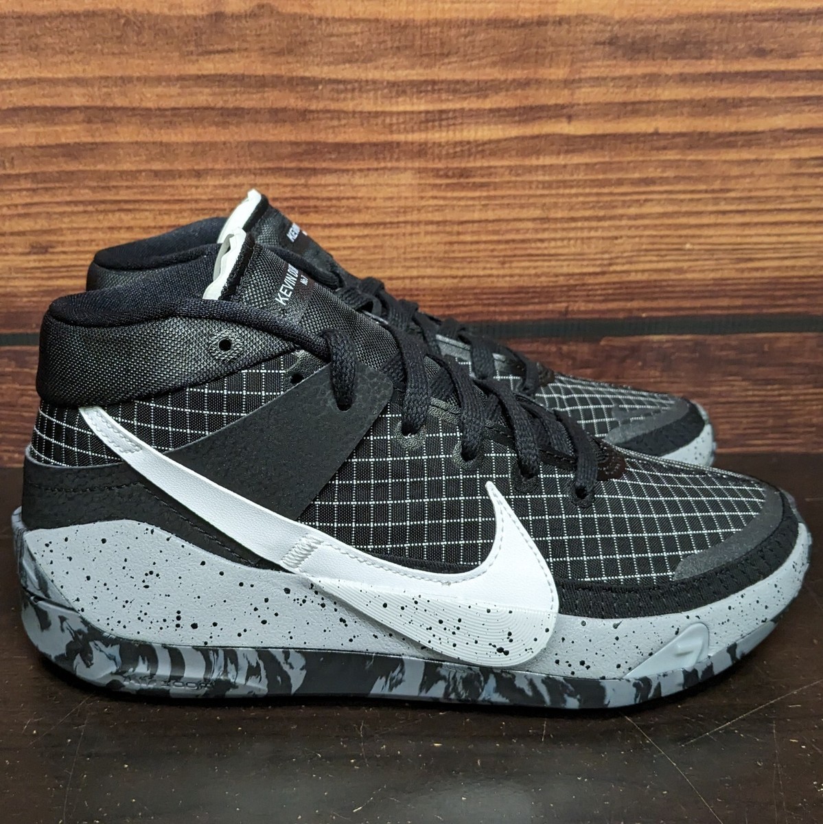 Nike KD 13 Kevin Durant Oreo Men's 6, Women's 7.5 Black White