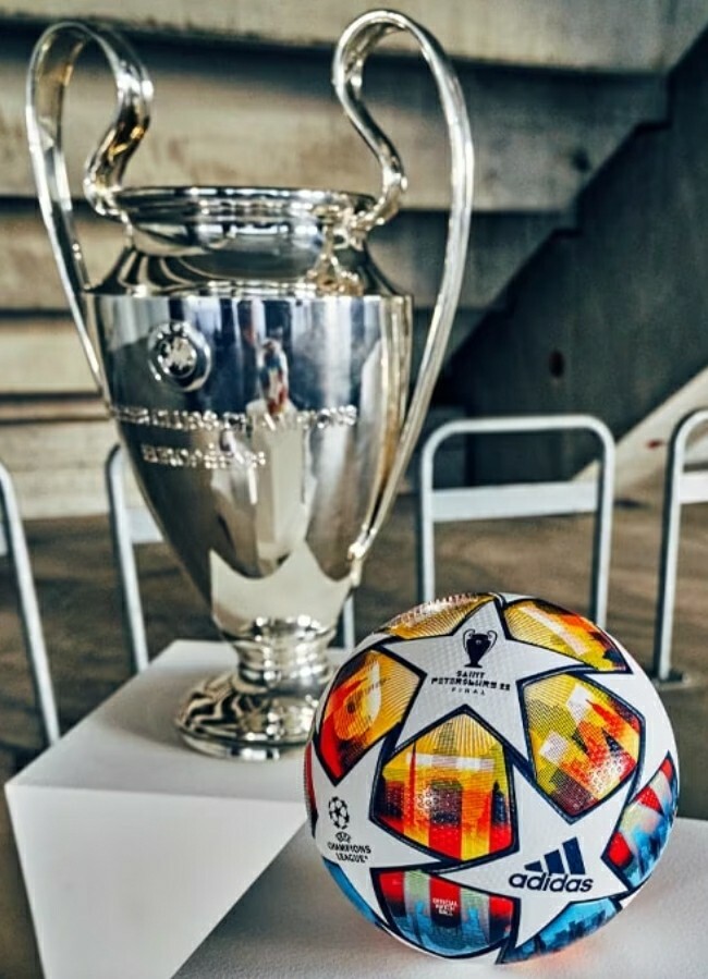 Adidas Champions League 2022-23 soccer ball finale Saint
