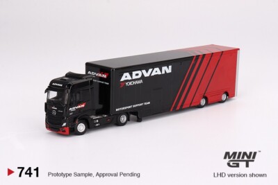 Mini GT 1:64 Mercedes-Benz Actros w/ Racing Transporter “ADVAN