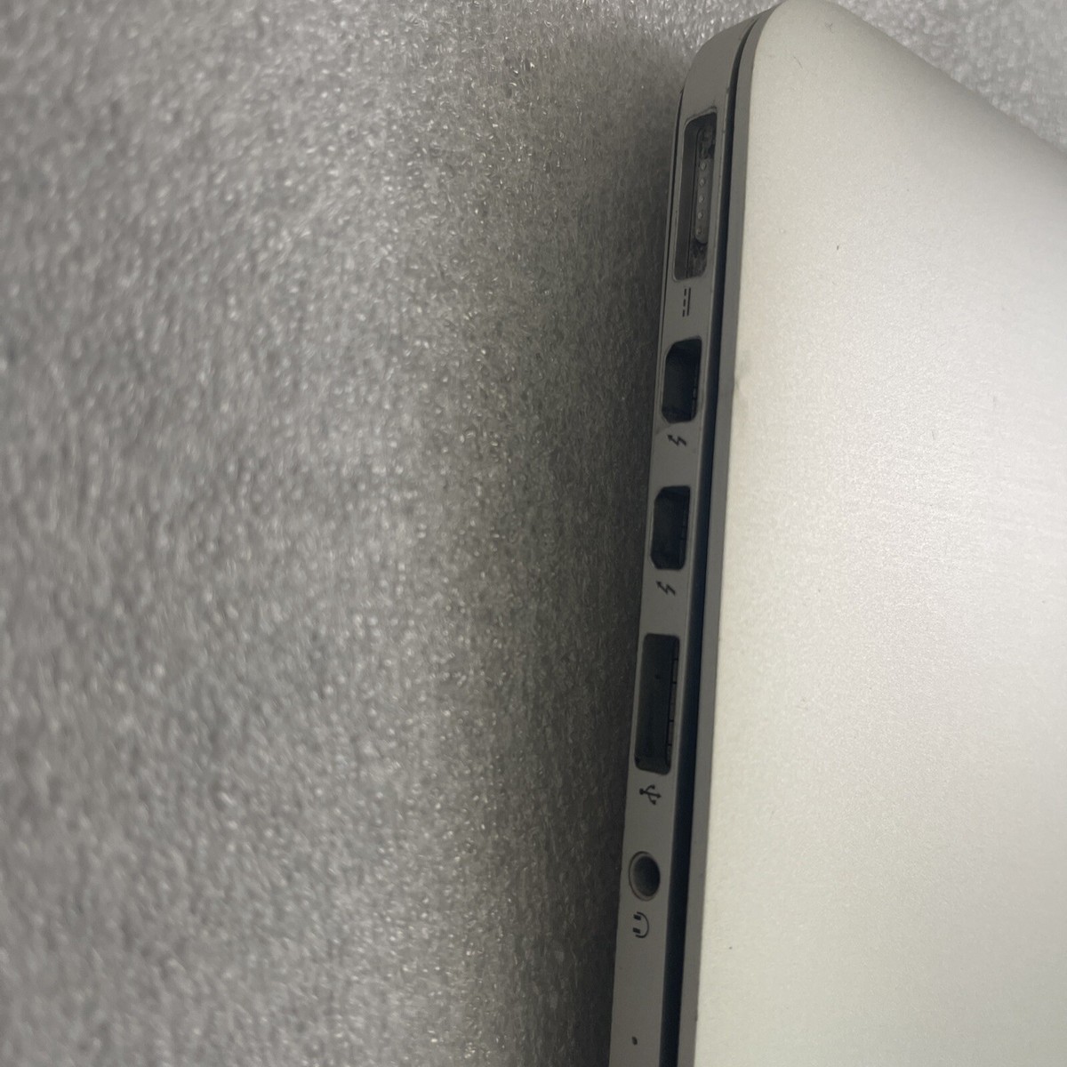 Apple MacBook Pro Retina 13” A1425 Core i5 2.5GHz 8GB RAM 240GB