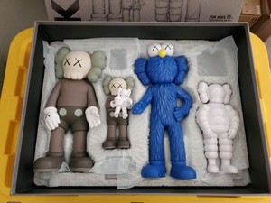 Kaws Family Figures | eBay