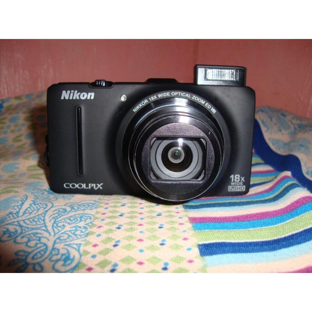 Nikon COOLPIX S9300 16.0MP 18x Optical Zoom Compact Digital Camera