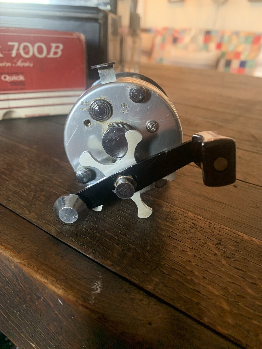 Dam Quick 700B Champion Baitcasting Fishing Reel West Germany for