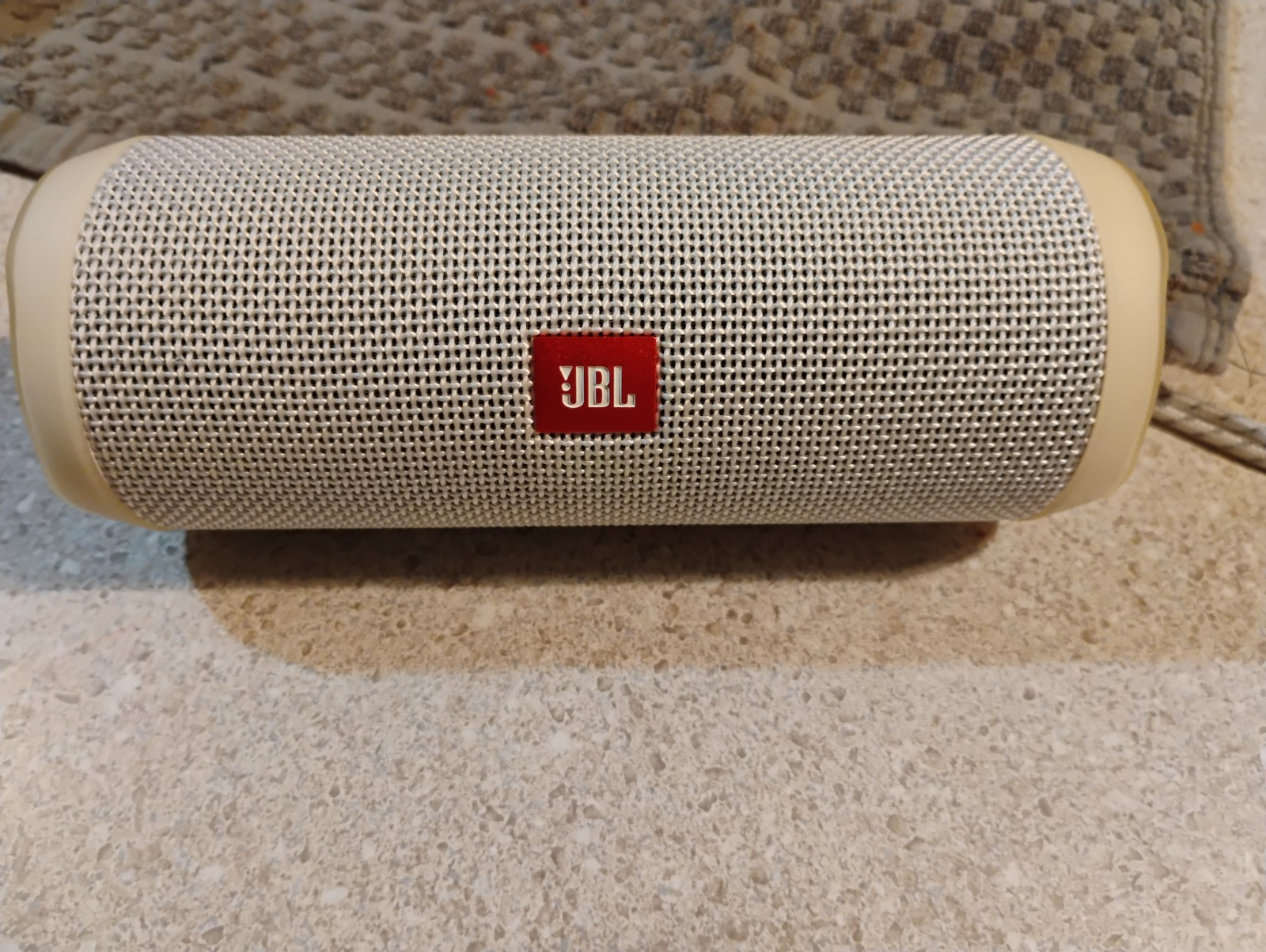 JBL FLIP 4 Bluetooth Portable Speaker - (White) | eBay