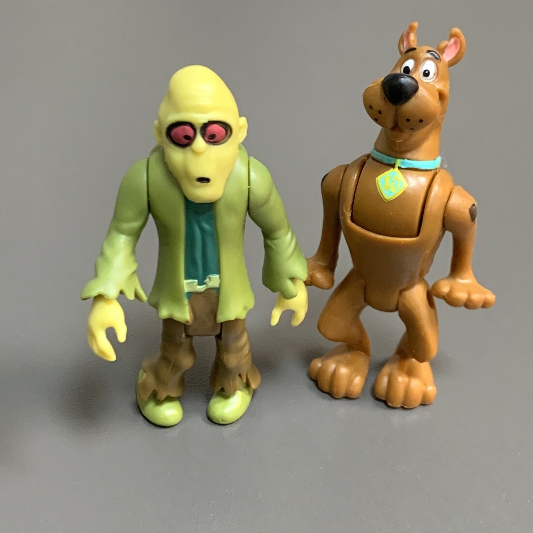 Lot 2 Scooby-Doo Dog Zombie Monster Man & dog 2.5'' Figures mini