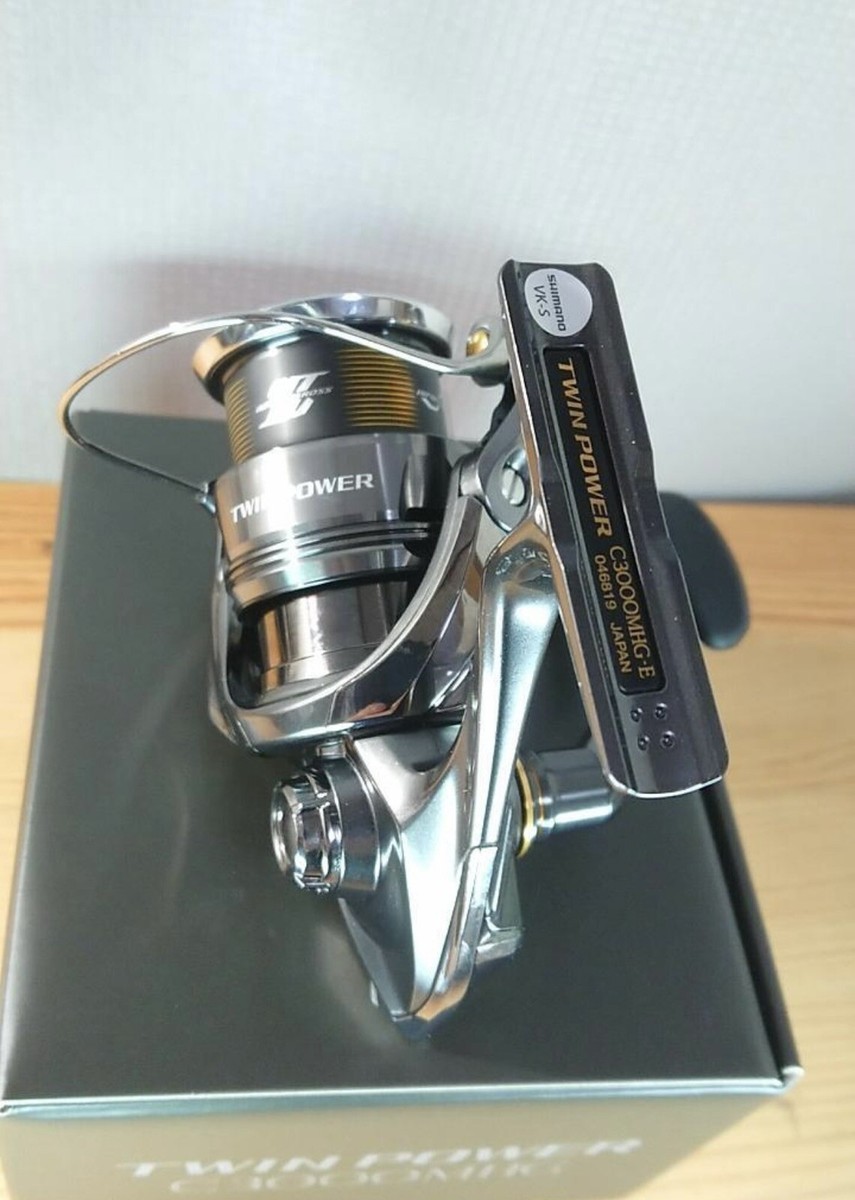 SHIMANO : TWIN POWER C3000-MHG, Core Solid, Tough Spinning Reel