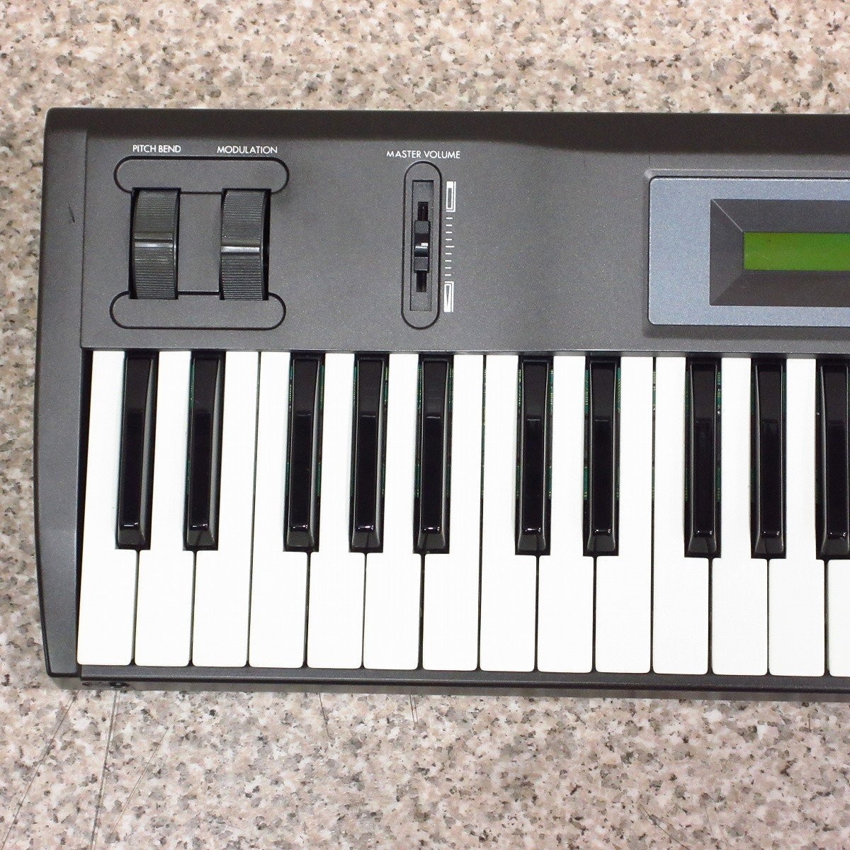 Korg X5D 61-Key Digital Synthesizer 1995 Compact w/ AC Adapter