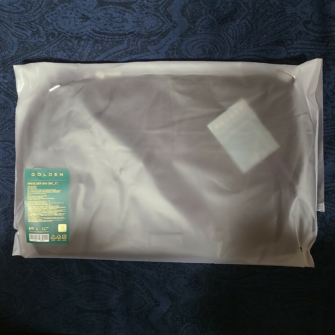 BTS Jungkook Golden Shoulder Bag With Photocard New Black Weverse