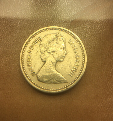 Rare One Pound Coin 1983 First Year- Mint Error -(Read Description