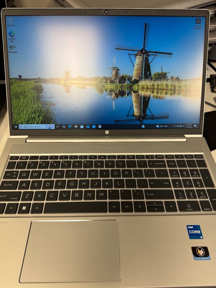 HP ProBook 450 G9 15.6'' i5 12th Gen / 16GB RAM / 256GB SSD