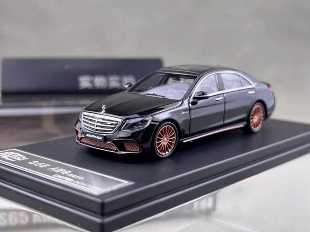 King Model 1/64 Mercedes-Benz S65 AMG W222 Black Diecast Car Model