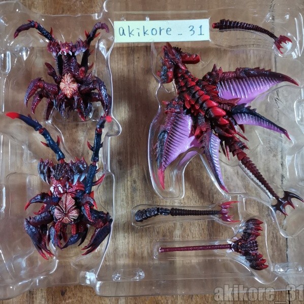 S.H.MonsterArts Destroyah Evolution Set 1995 Bandai Spirits