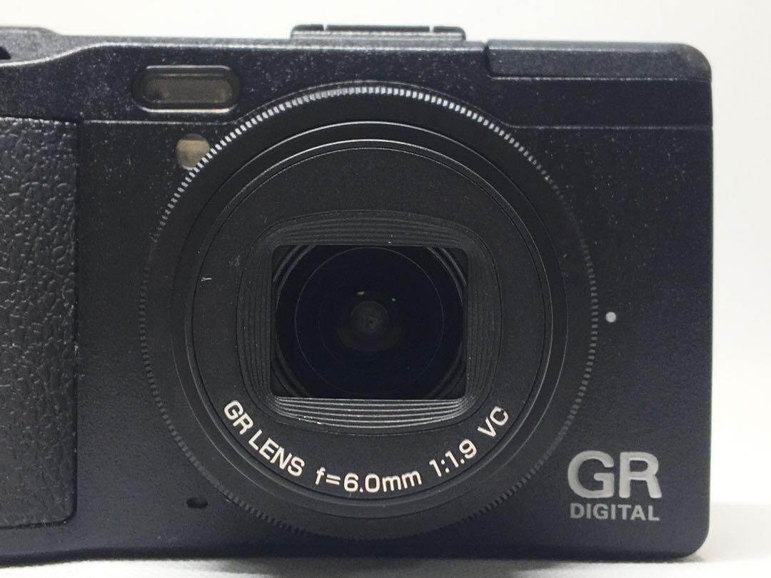RICOH GR DIGITAL IV 10.4MP Digital Camera Black Body Japanese Only