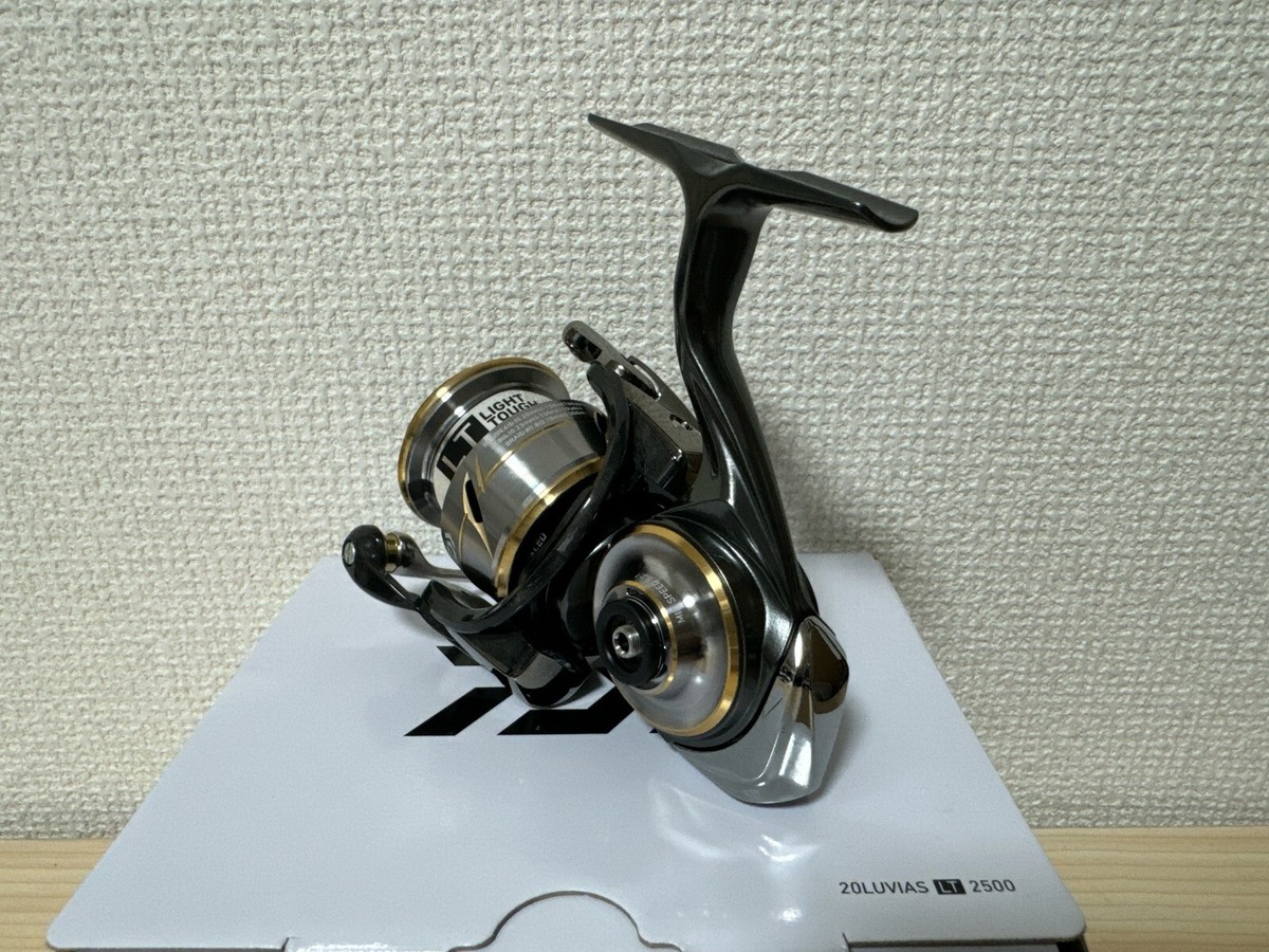 Daiwa Spinning Reel 20 LUVIAS LT 2500 Gear Ratio 5.2:1 Fishing