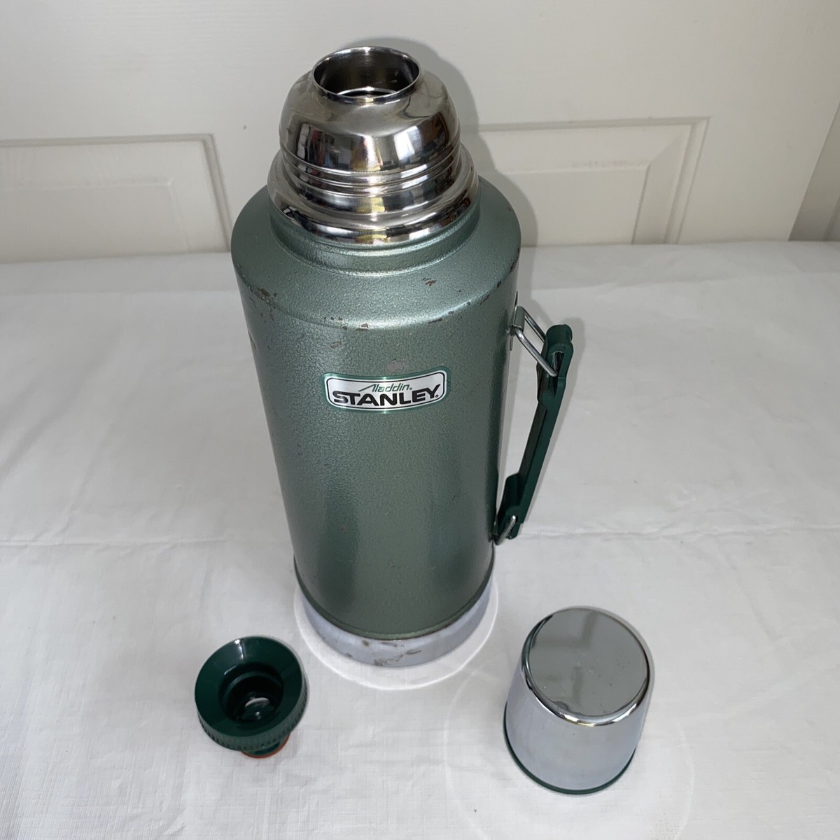 Aladdin Stanley Half Gallon Thermos A-945DH Unused RH94 Handle 13B