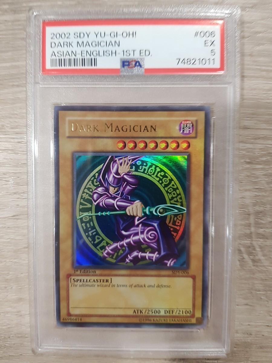 Yu-Gi-Oh Dark Magician 1st Edition Asian English SDY-006 - PSA 5