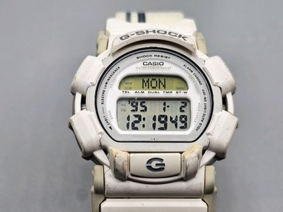 Vintage 1997 Casio G-SHOCK DW-003C-7T White Watch Tomi-E Graffiti
